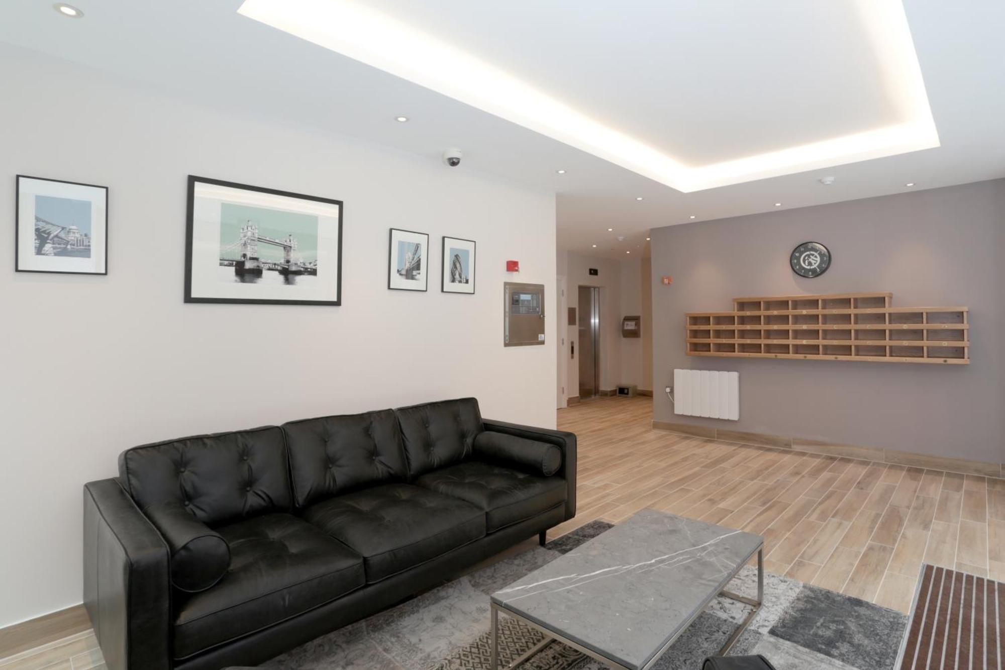 Barbican Serviced Apartments By Lovelystay Londres Extérieur photo