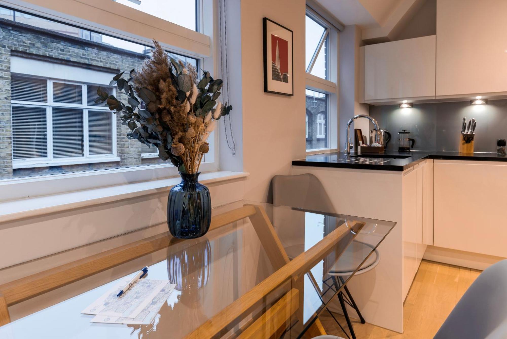 Barbican Serviced Apartments By Lovelystay Londres Extérieur photo