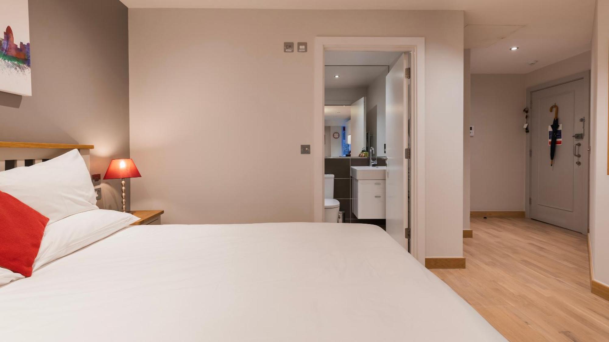 Barbican Serviced Apartments By Lovelystay Londres Extérieur photo